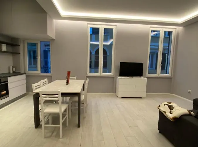Casa Dante: Oneglia Centro-Marina-Spiagge
